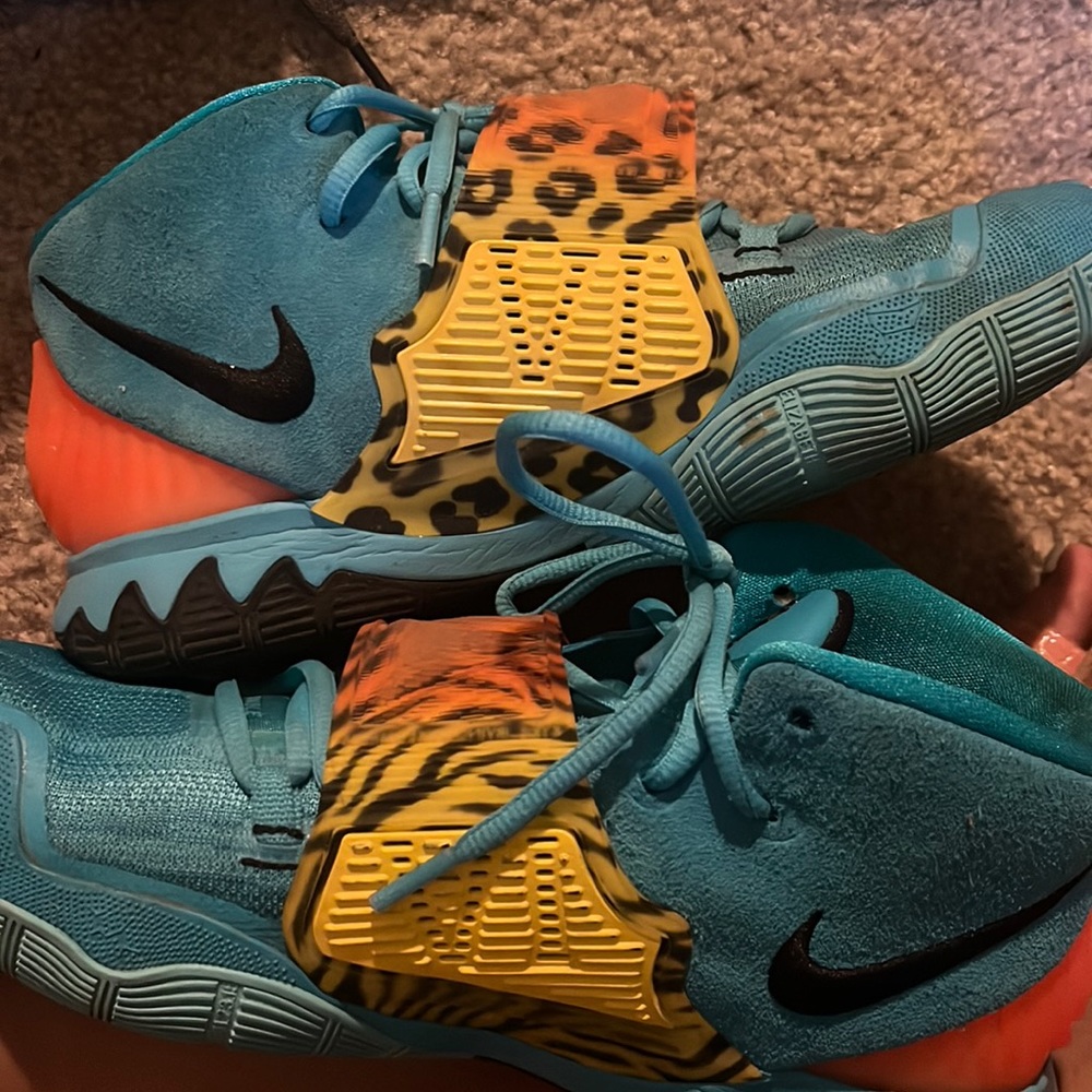 KYRIE 6 'ORACLE AQUA'